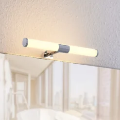 Lindby Naili lámpara de espejo LED, cromo