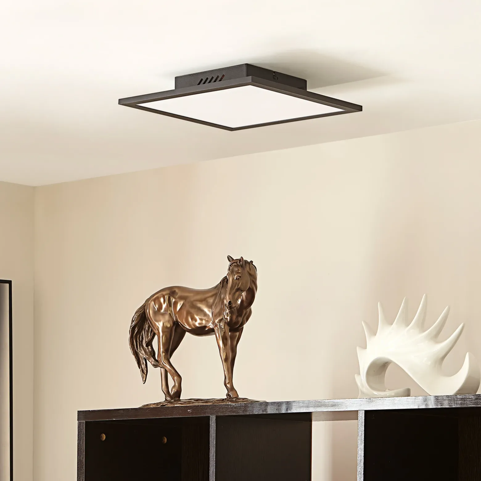 Lindby panel LED Lamin, negro, 30 cm, CCT, atenuable, control remoto