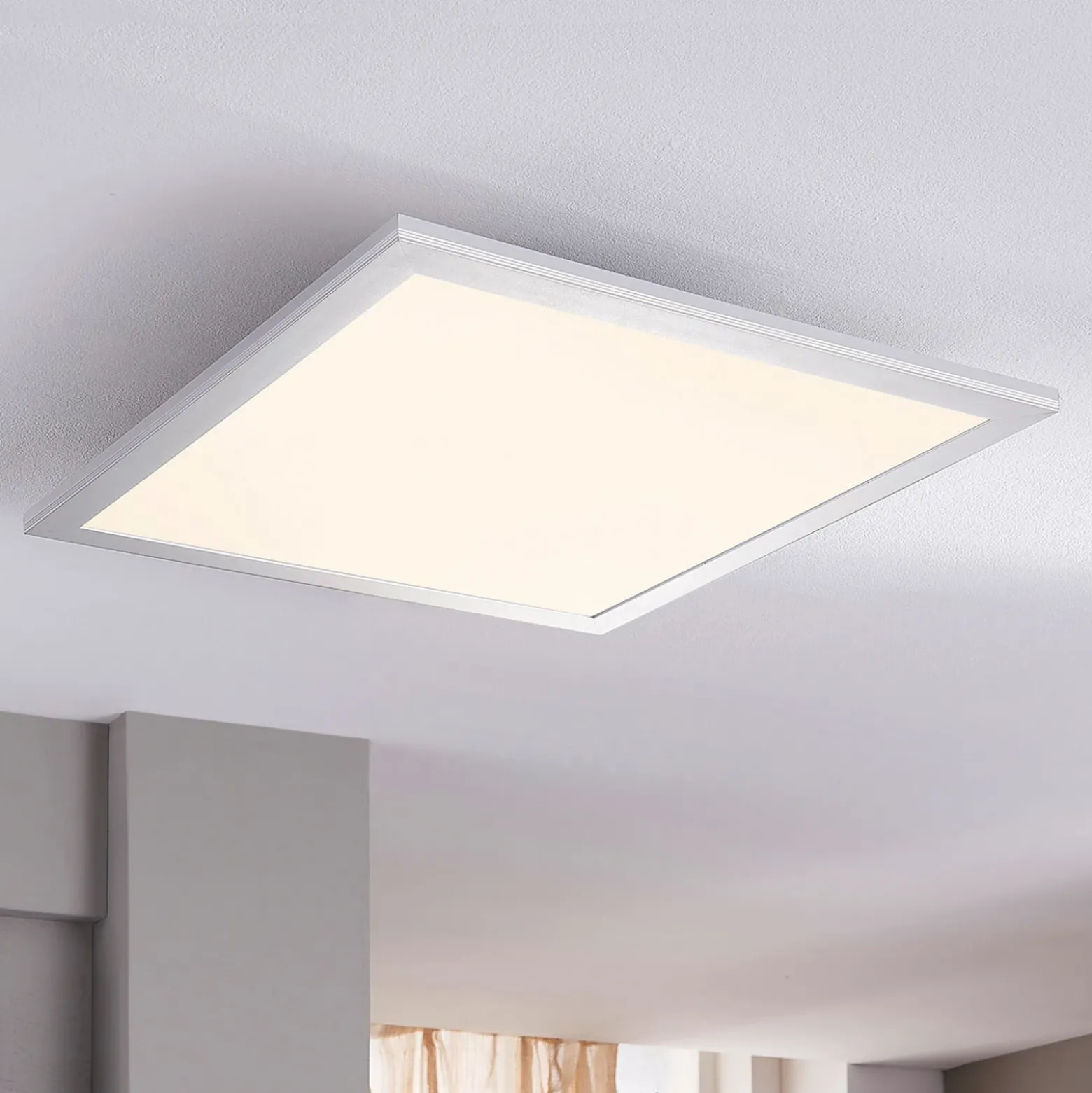 Lindby panel LED Livel, juego de 2, 4.000 K, 40 x 40 cm, plateado