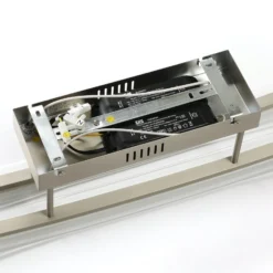 Lindby Plafón LED Jarda, cristal, 134 cm de largo, atenuable