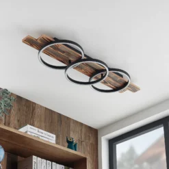 Lindby Plafón LED Sentoa, madera, 100 cm de largo, 3.000 K