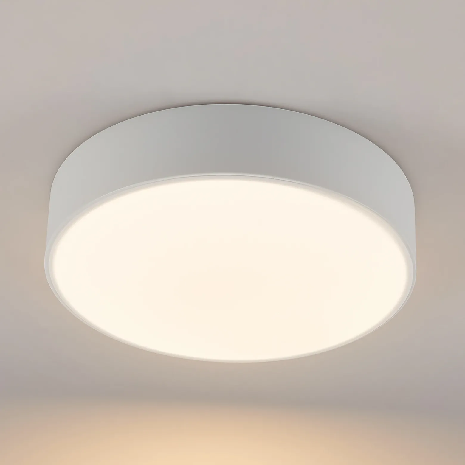Lindby Plafón LED Simera, Ø 30cm, blanco, metal