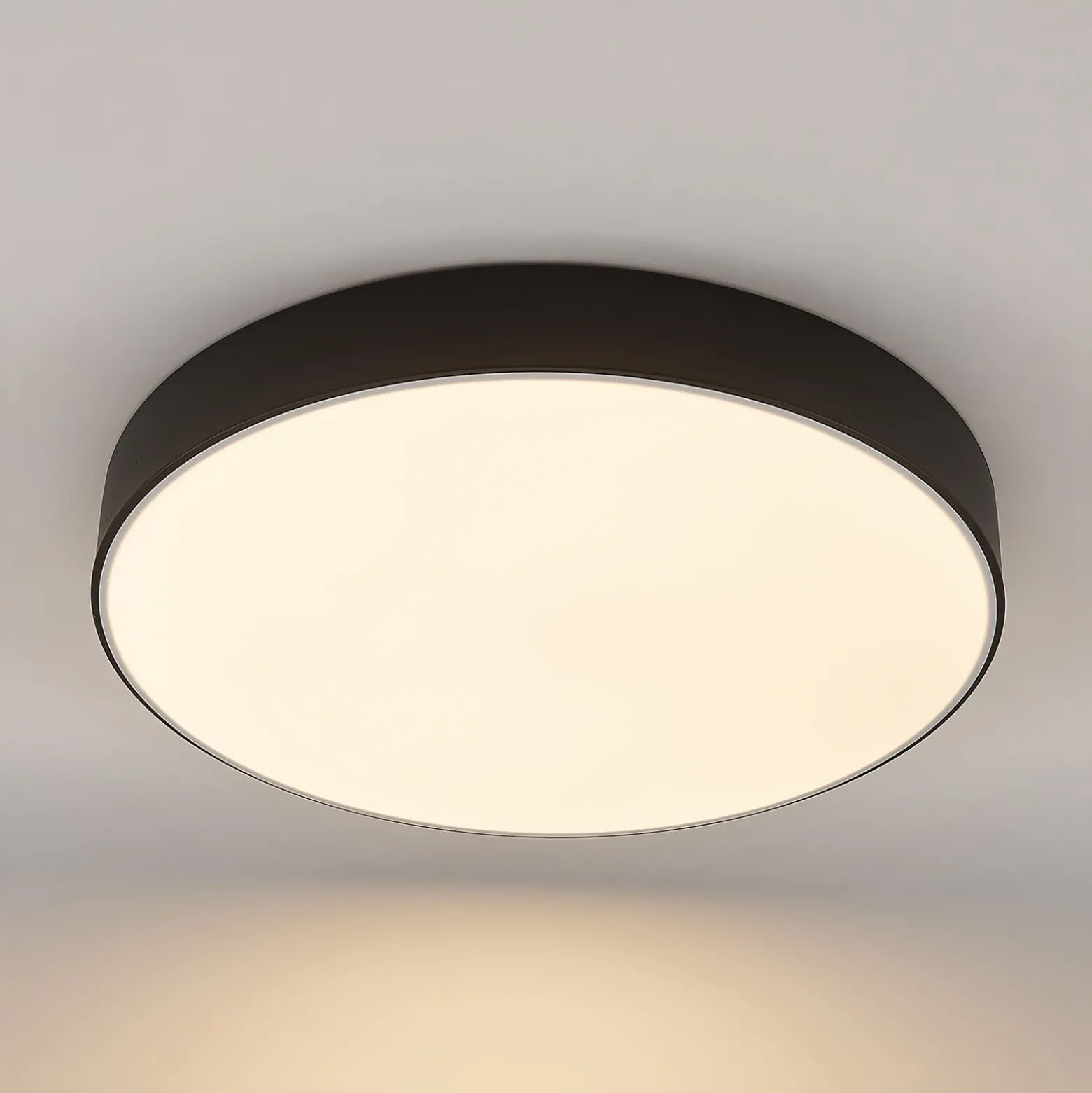 Lindby Plafón LED Simera, Ø 50cm, negro, metal