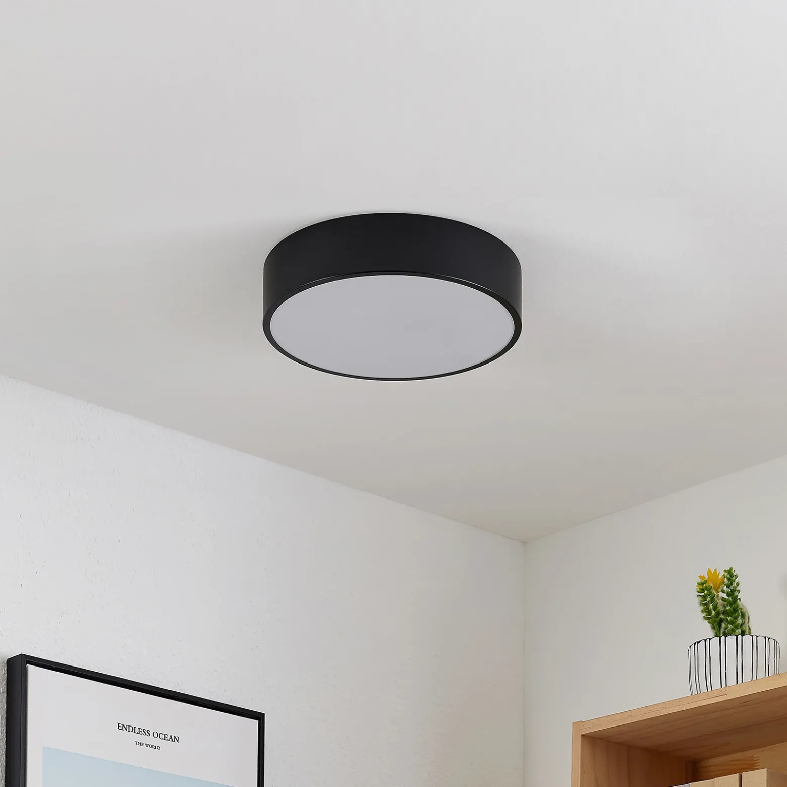 Lindby Plafón LED Simera, Ø 30 cm, negro, blanco