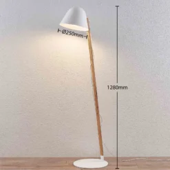 Lindby Tetja lámpara de pie, barra madera, blanco