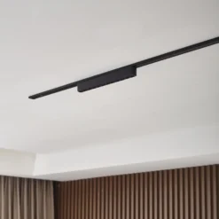 Lindby tira LED 48V Lumaro,negro,12 puntos,2,4cm,atenuable