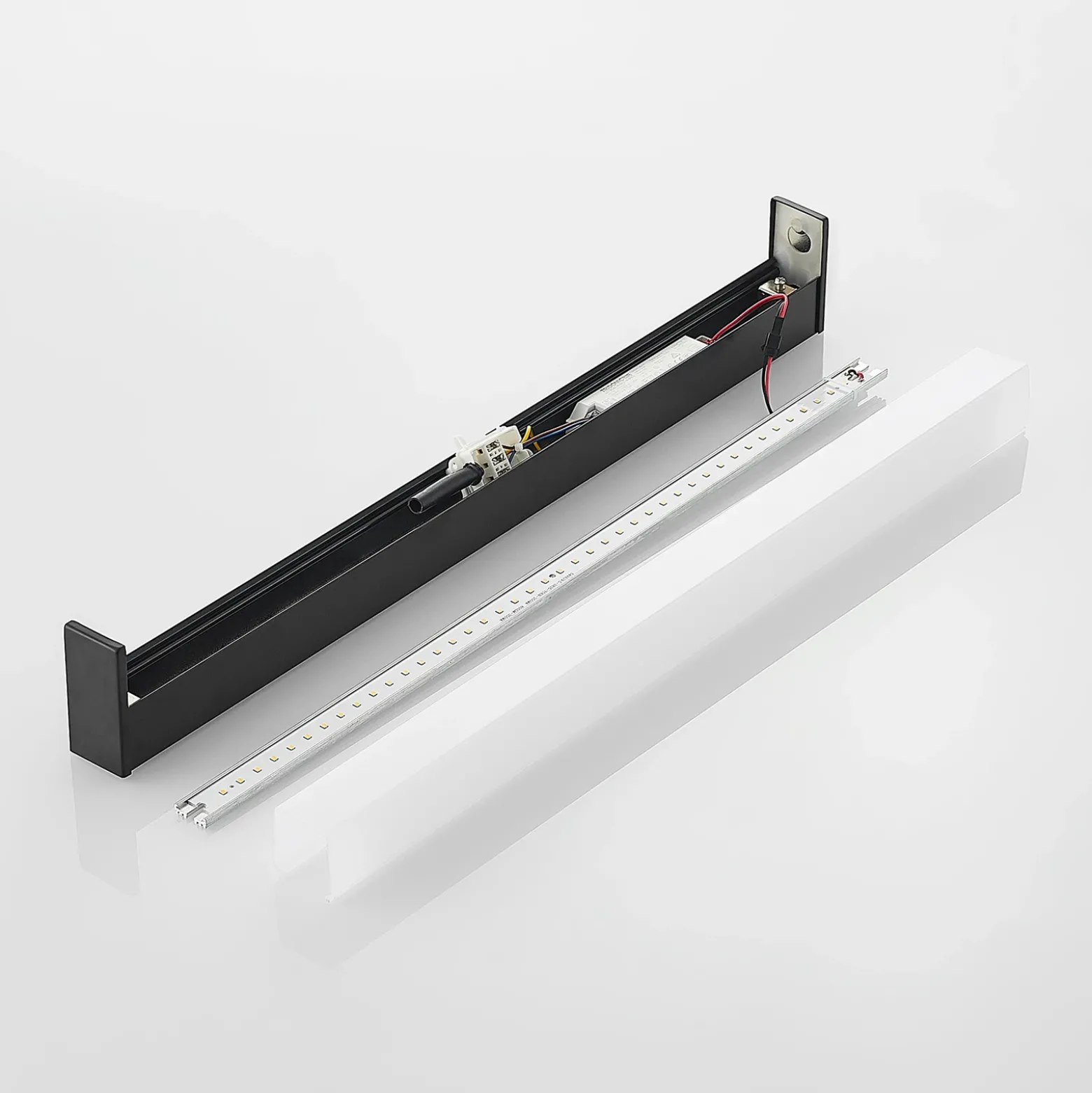 Lindby Ulisan aplique LED de baño, angular 58,8 cm