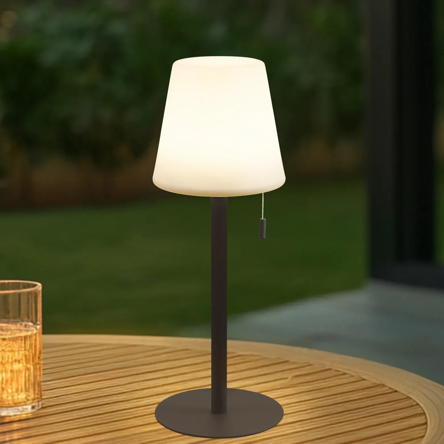 Linterna LED recargable Azalea de Lindby, blanca/marrón, 45 cm, CCT, IP44