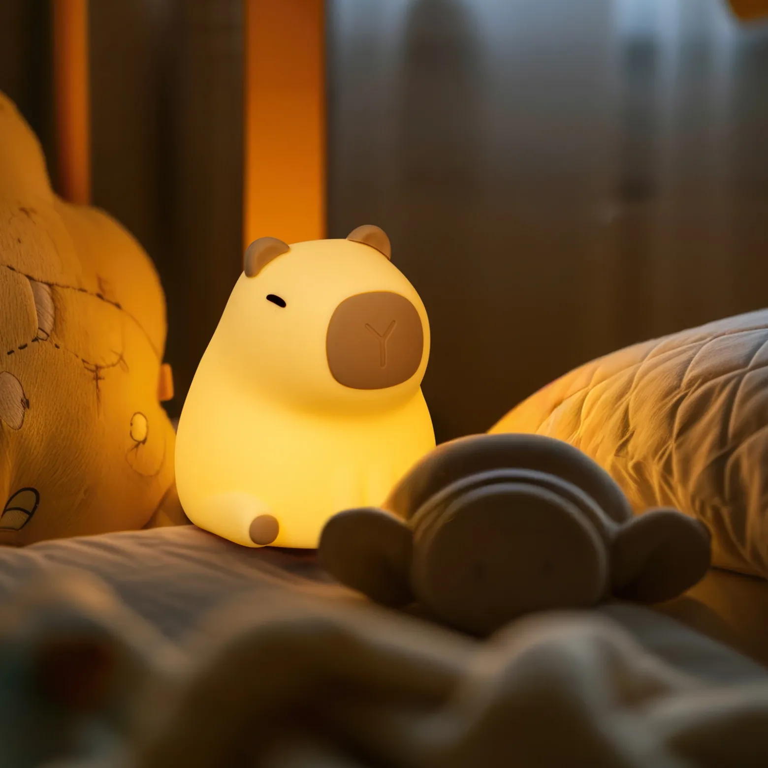 Linterna LED recargable Piggy, marrón, altura 12 cm, silicona