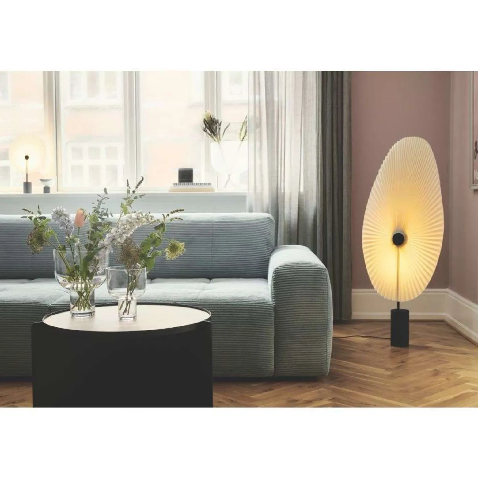 Liris Lámpara de Pie Black - GEJST