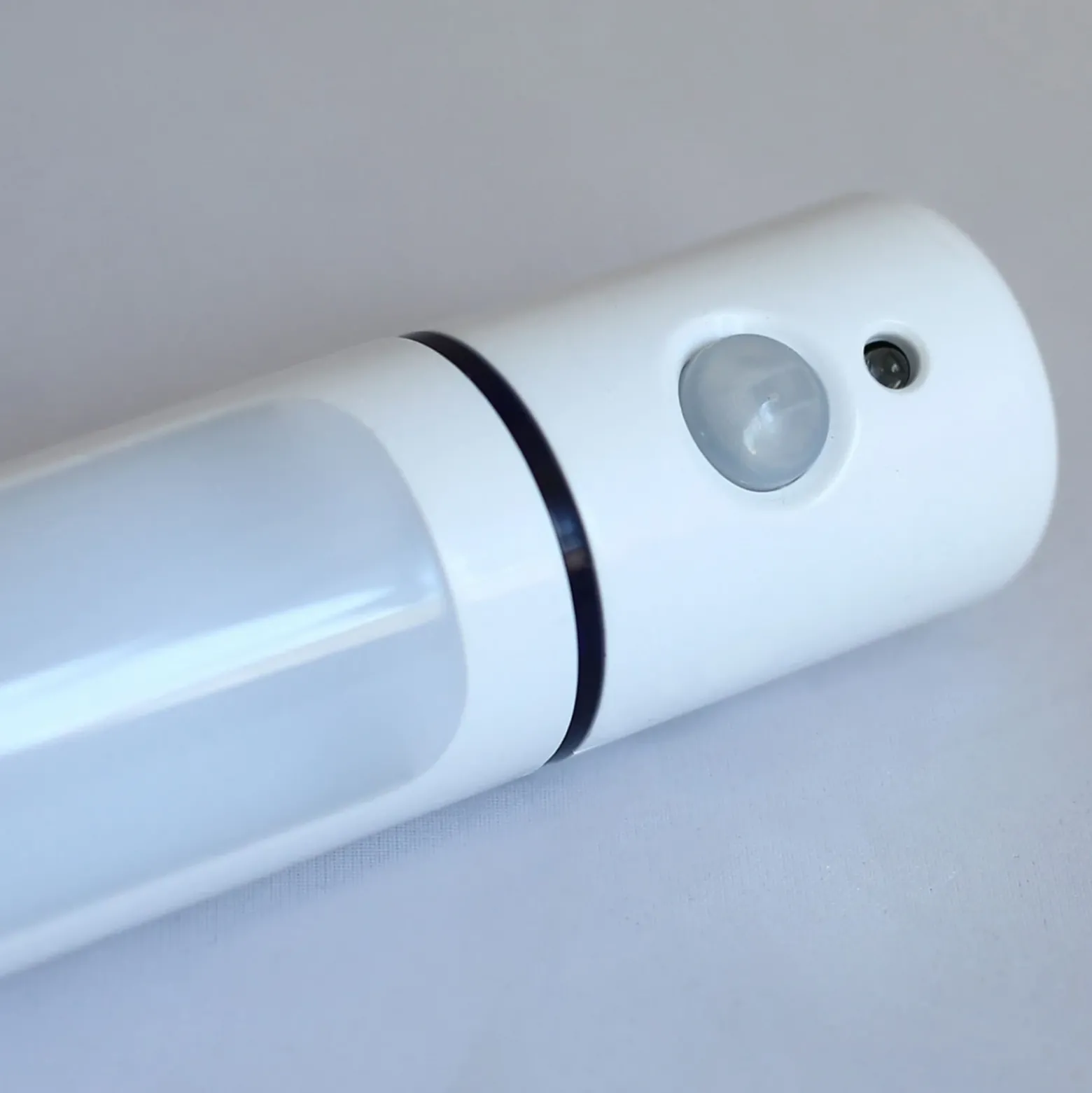 Lámpara bajo armario Lightstick con pilas