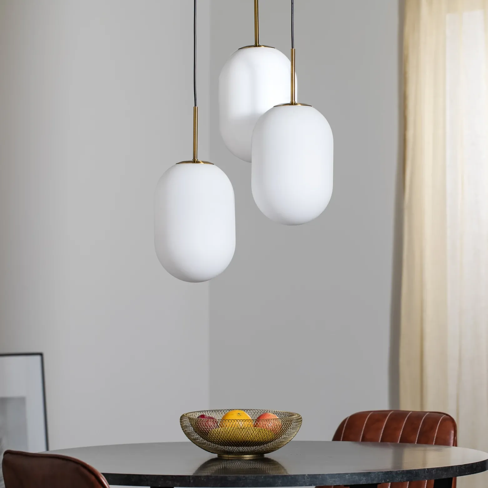 Lámpara colgante Alias, metal dorado, cristal opalino, 3 luces redonda