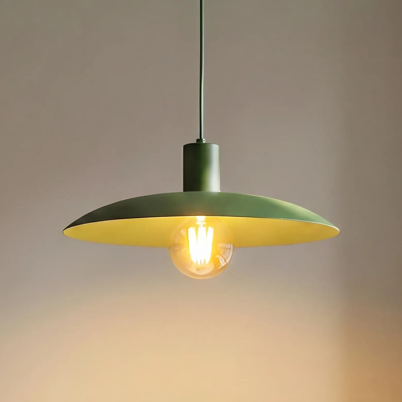 Lámpara colgante Astra, verde, metal, Ø 41 cm, E27