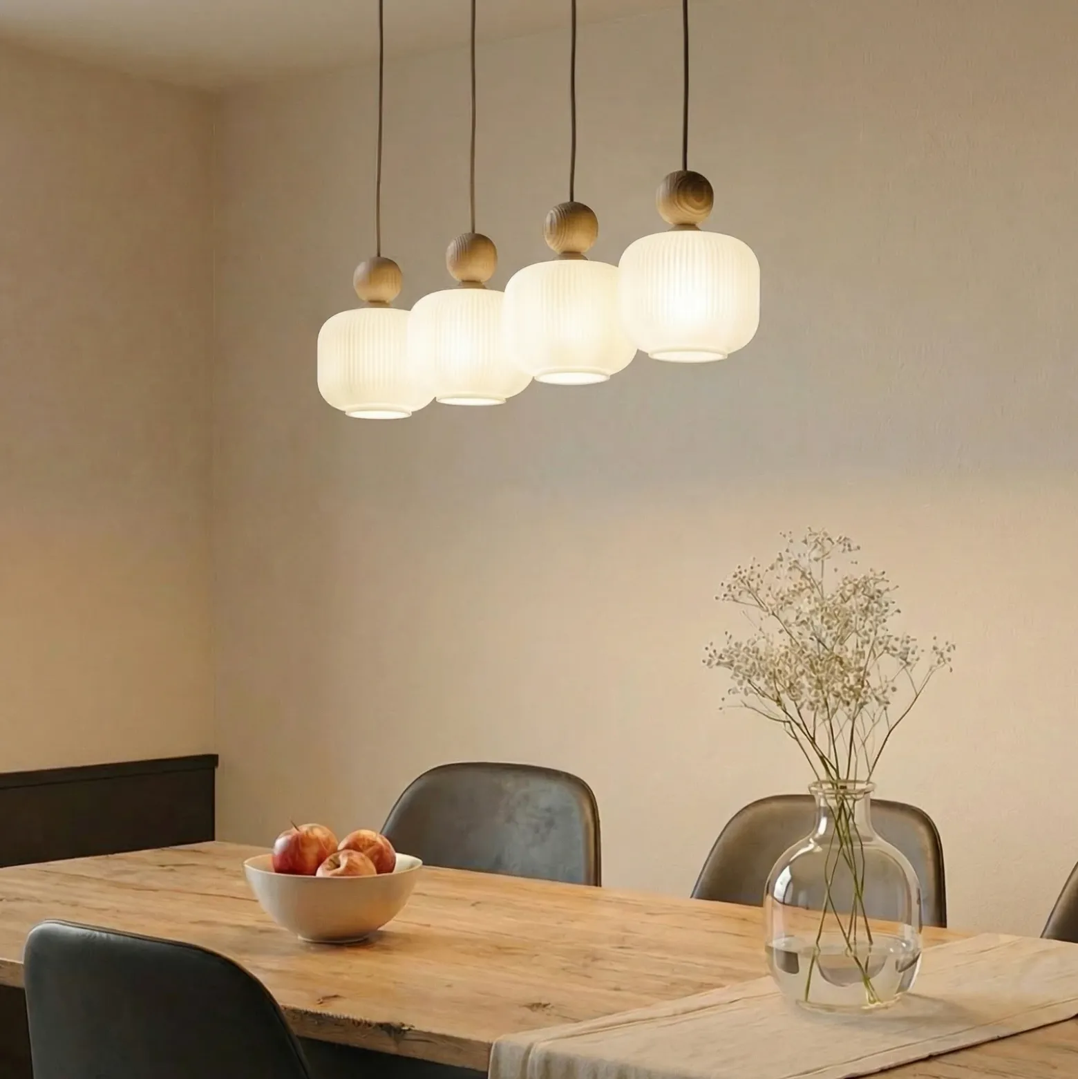 Lámpara colgante Ballo, 4 luces, beige, cristal, longitud 80 cm