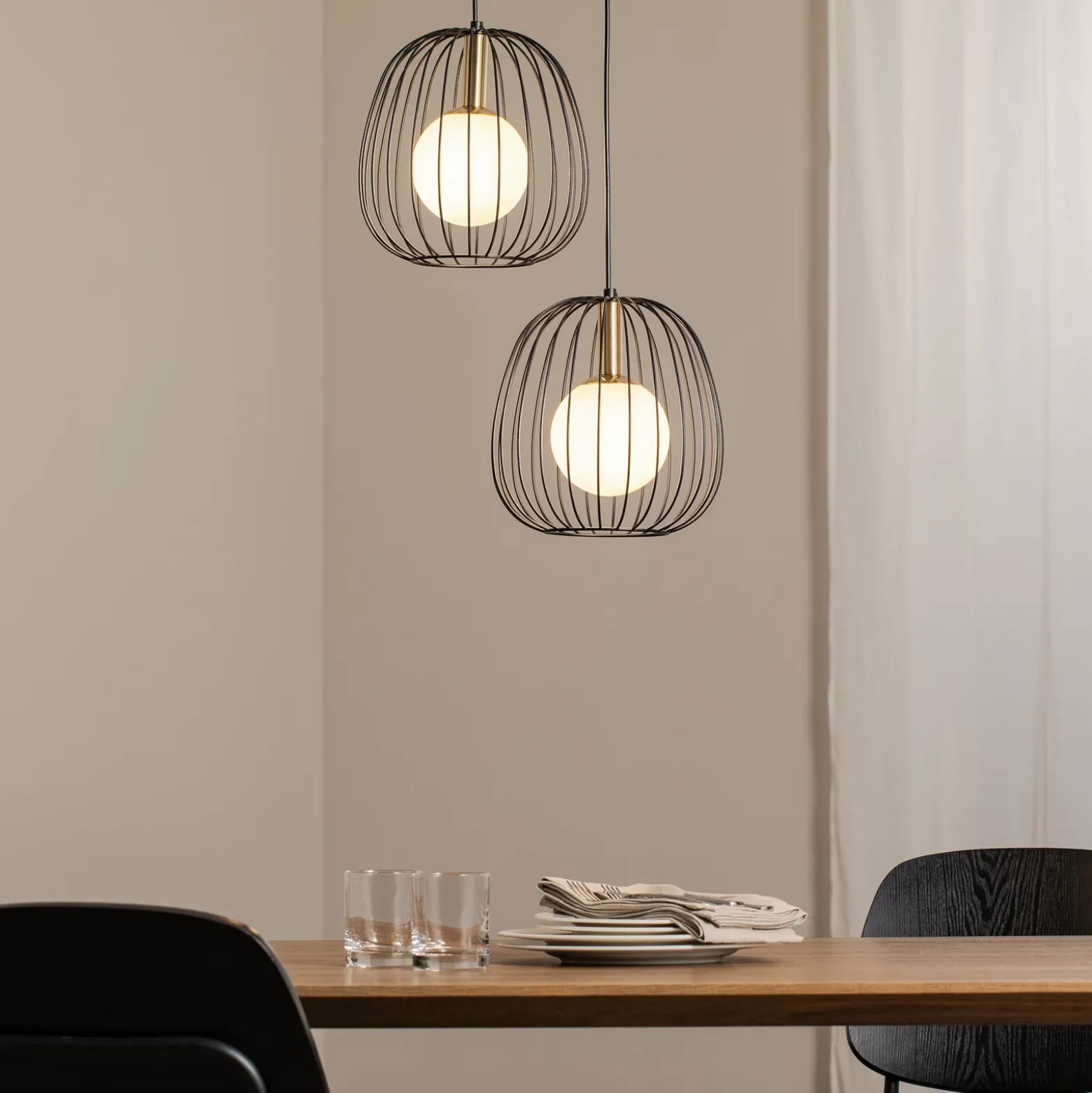 Lámpara colgante Bell, 2 luces, negro/dorado/blanco