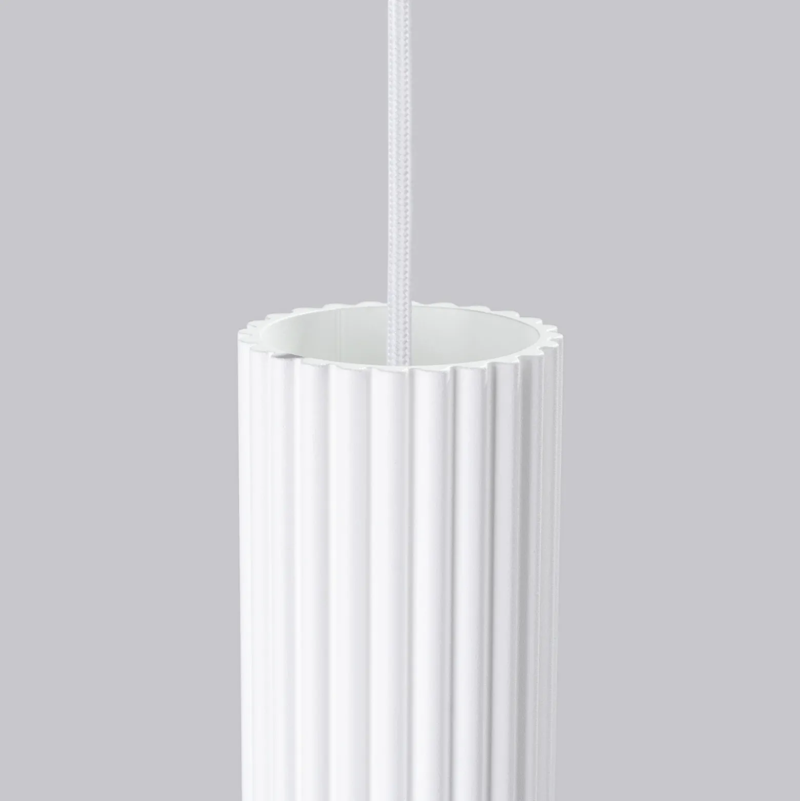 Lámpara colgante Carbon, blanca, Ø 6 cm, aluminio