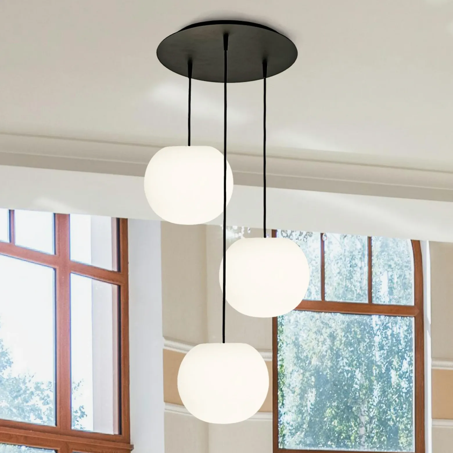 Lámpara colgante Casablanca Acai, blanco/negro, redonda, 3 luces, 26 cm