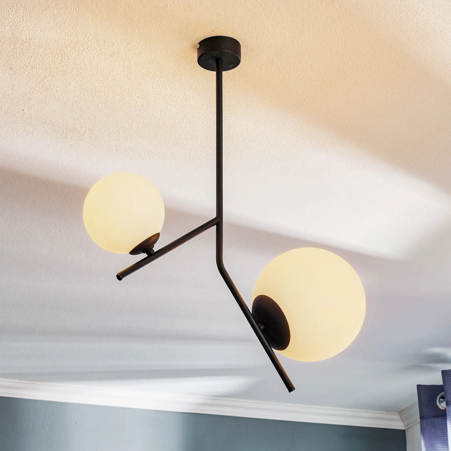 Lámpara colgante Dione, 2 luces, negro