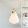 Lámpara colgante Dyberg Larsen Ballon, Ø 21 cm, blanco/color latón
