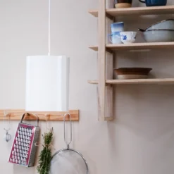 Lámpara colgante Dyberg Larsen Wum Ø 18,5 cm blanca