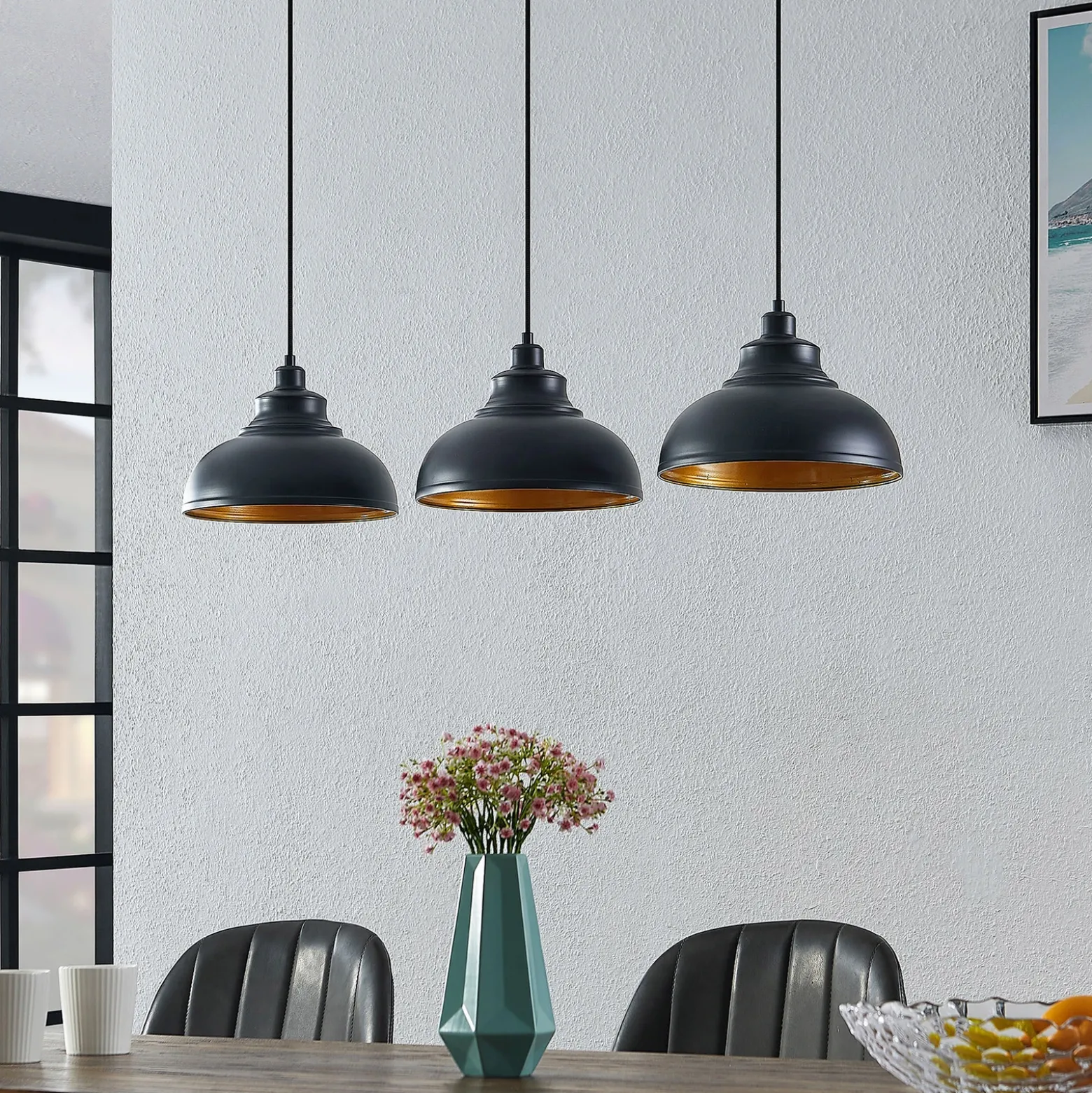 Lámpara colgante Emna de Lindby, 3 luces, negro/dorado, metal, 101 cm