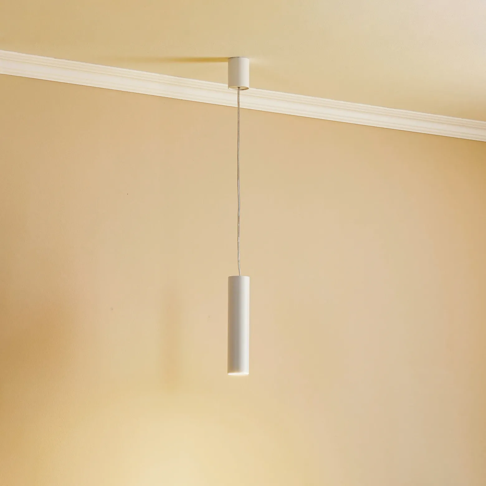 Lámpara colgante Eye, altura pantalla 25 cm, blanco
