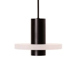 Lámpara colgante Flake de FRANDSEN, negro mate, Ø 19 cm, con enchufe
