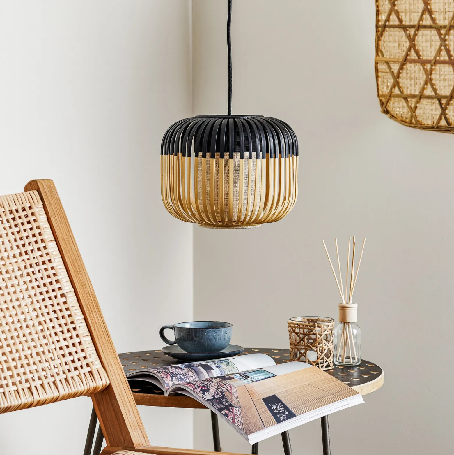 Lámpara colgante Forestier Bamboo XS, Ø 27 cm, negro