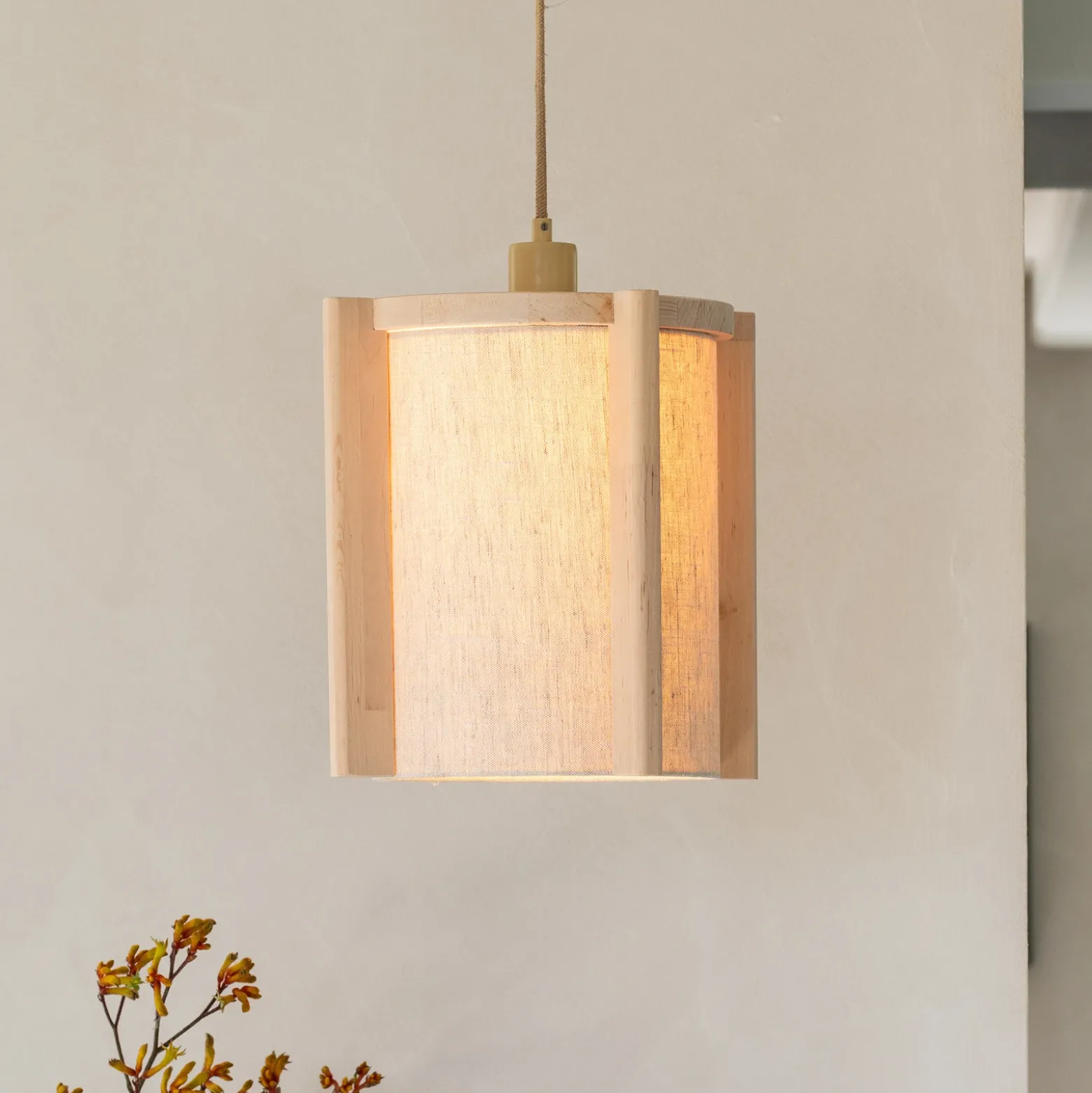 Lámpara colgante GOOD & MOJO Corsica, color natural, madera de aliso, E27