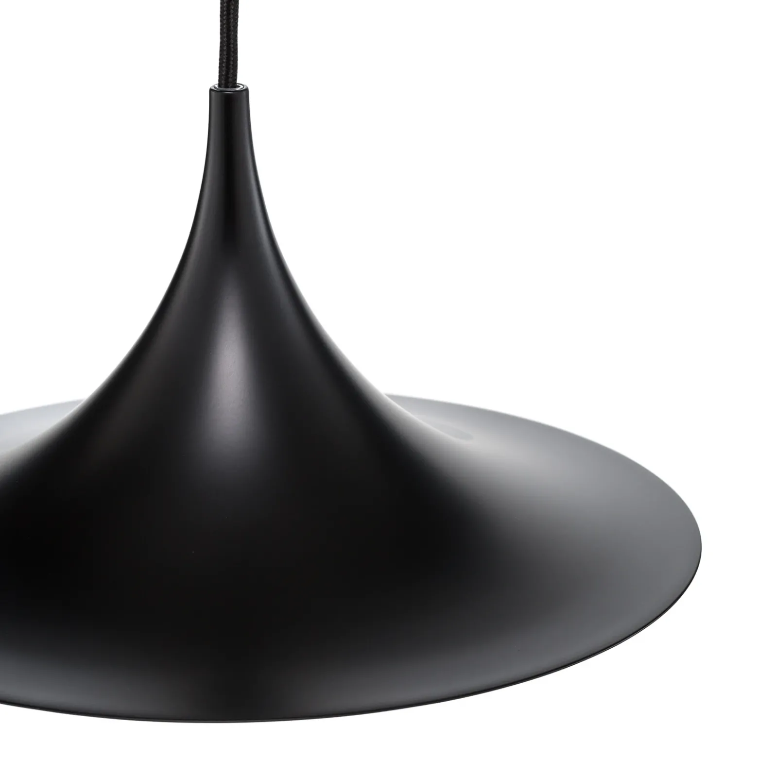 Lámpara colgante Gubi Semi, Ø 30 cm, negro