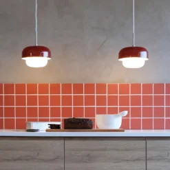 Lámpara colgante Haipot de Dyberg Larsen, rojo oscuro
