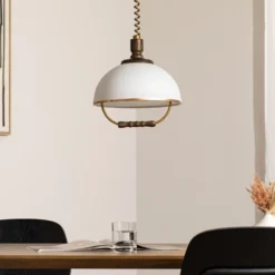 Lámpara colgante Ilsa, blanco/dorado, Ø 30 cm, regulable en altura