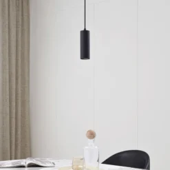 Lámpara colgante Joffrey de Lindby, Ø 6 cm, negra, metal, GU10