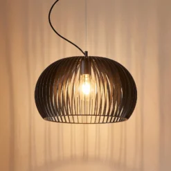 Lámpara colgante Jusra de metal negro, 1 luz.