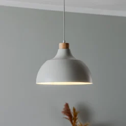 Lámpara colgante Kaitt, beige, Ø 34 cm, detalle de madera