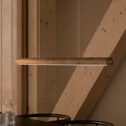 Lámpara colgante LED Akeno, madera, metal, atenuable, 3000 K