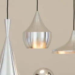 Lámpara colgante LED Beat Tall Unbeaten de Tom Dixon, color aluminio