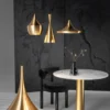 lámpara colgante LED Beat Wide de Tom Dixon, color latón, Ø 36 cm
