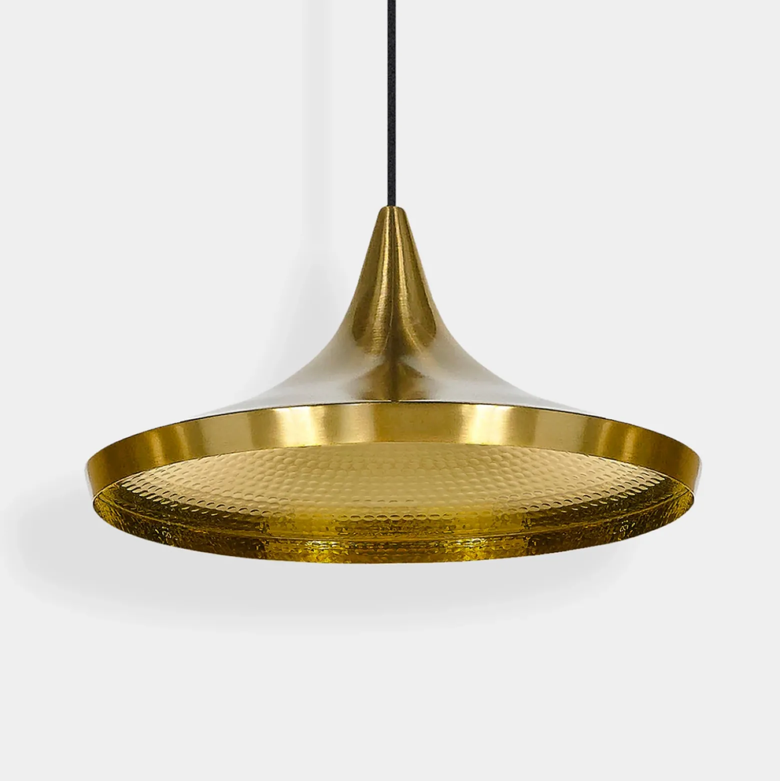 lámpara colgante LED Beat Wide de Tom Dixon, color latón, Ø 36 cm