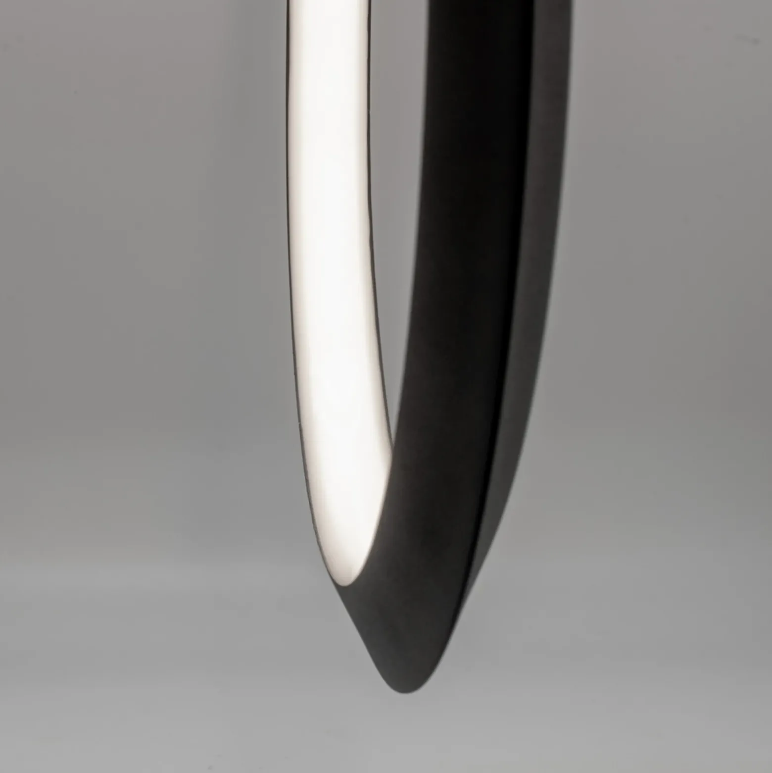 Lámpara colgante LED Kitesurf, 2 luces, negra