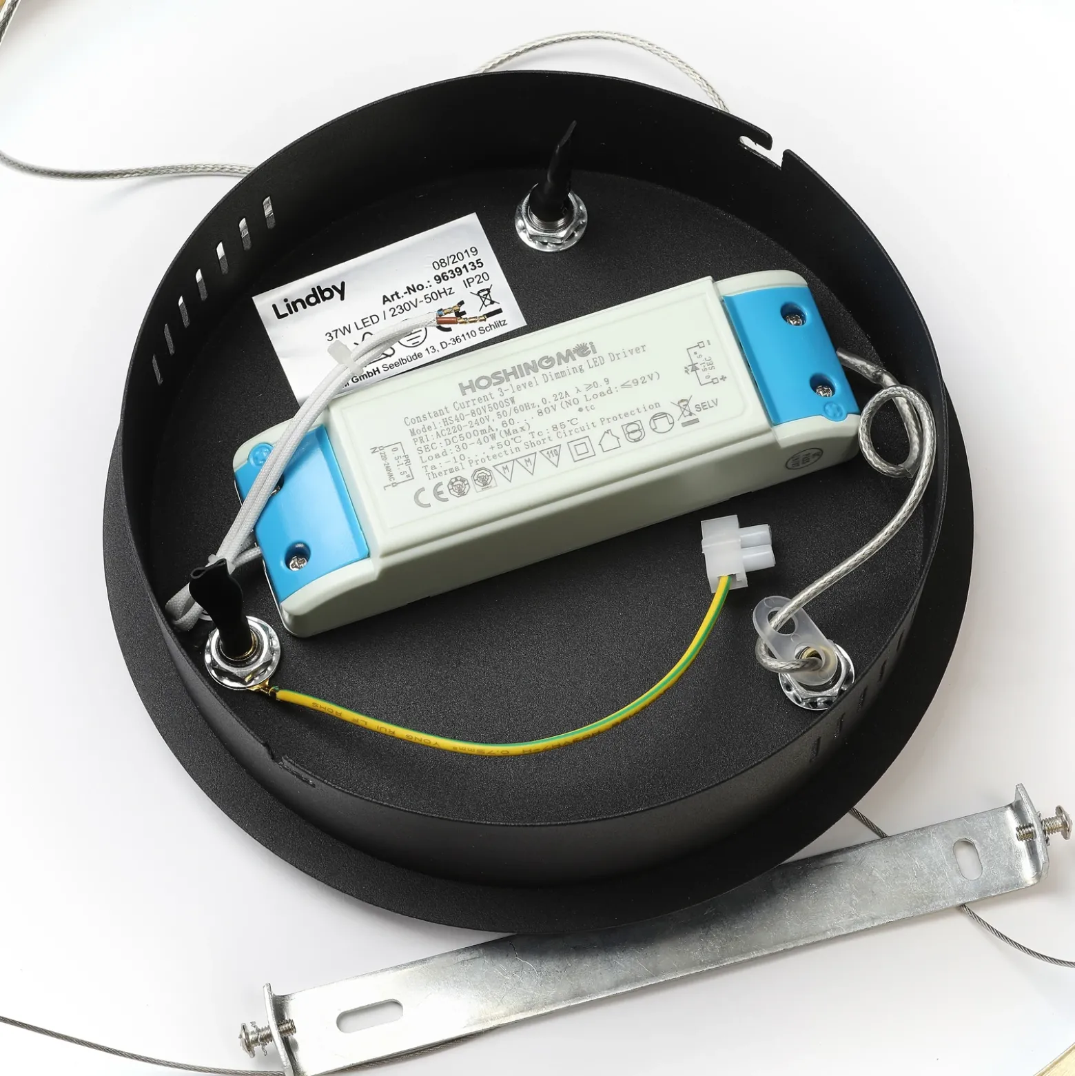 Lámpara colgante LED Lindby Davian, color latón, 49 cm, atenuable