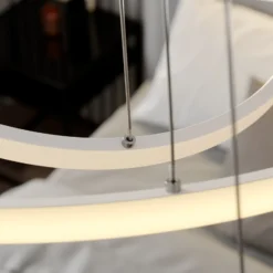 Lámpara colgante LED Lucande Ezana, blanca, metal, Ø 80 cm