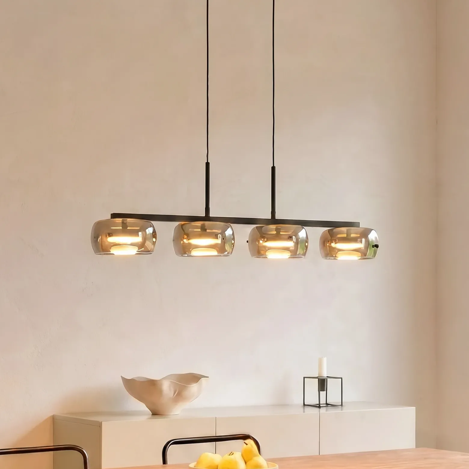 Lámpara colgante LED Lucande Martis, ámbar, 4 luces, atenuable
