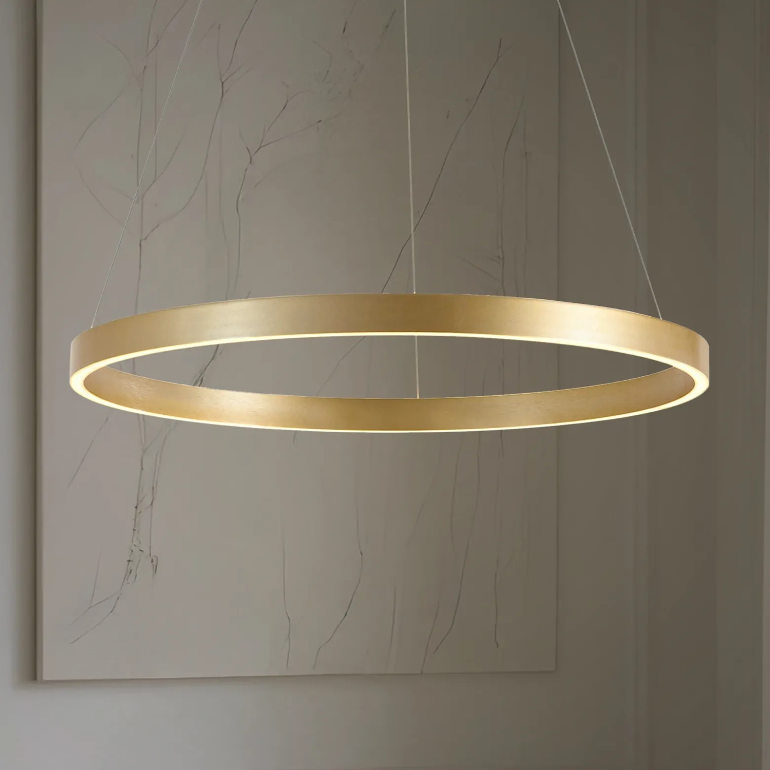Lámpara colgante LED Lucande Yonam, Ø 80 cm, 1 luz, dorada, CCT