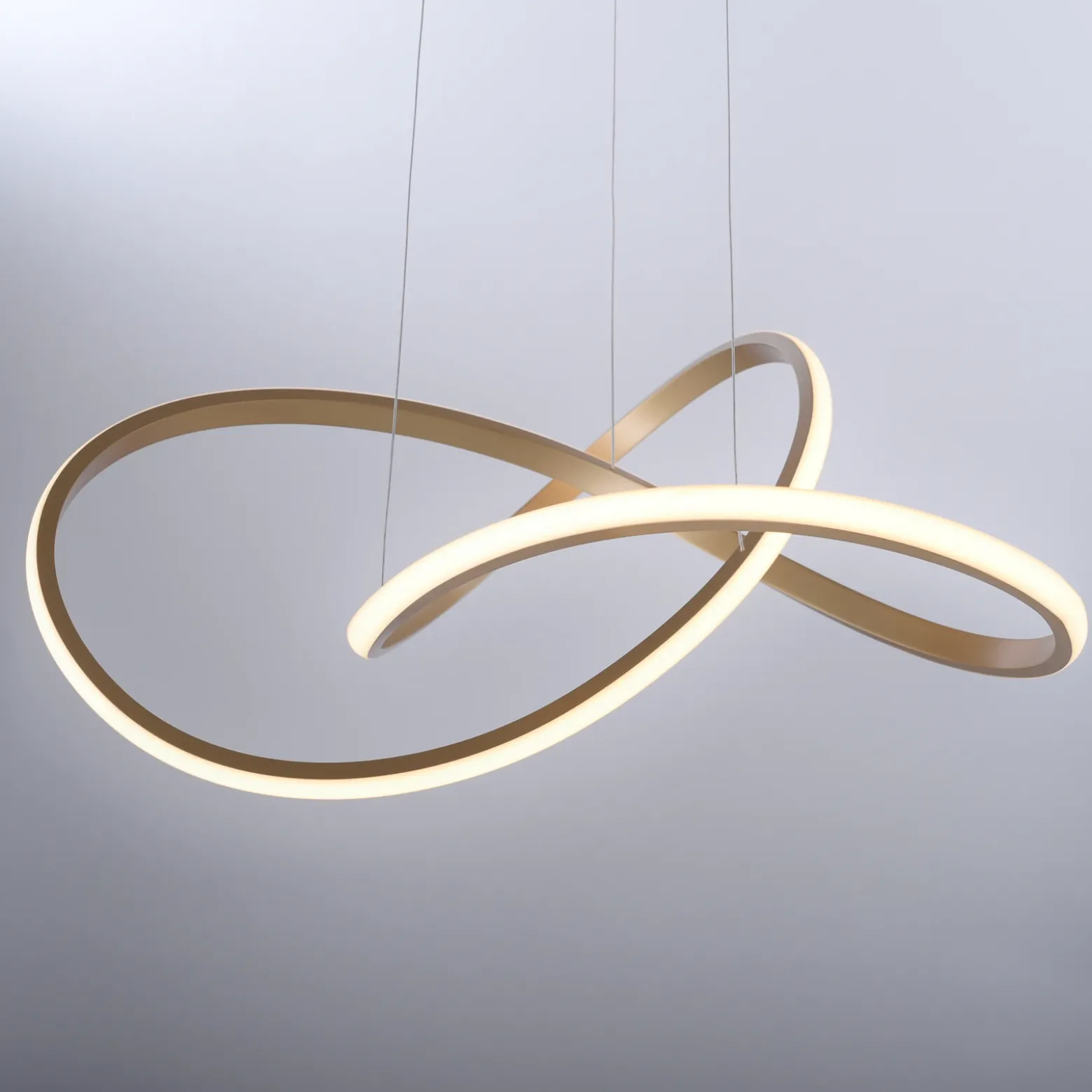 Lámpara colgante LED Maria, atenuable 3 veces, latón