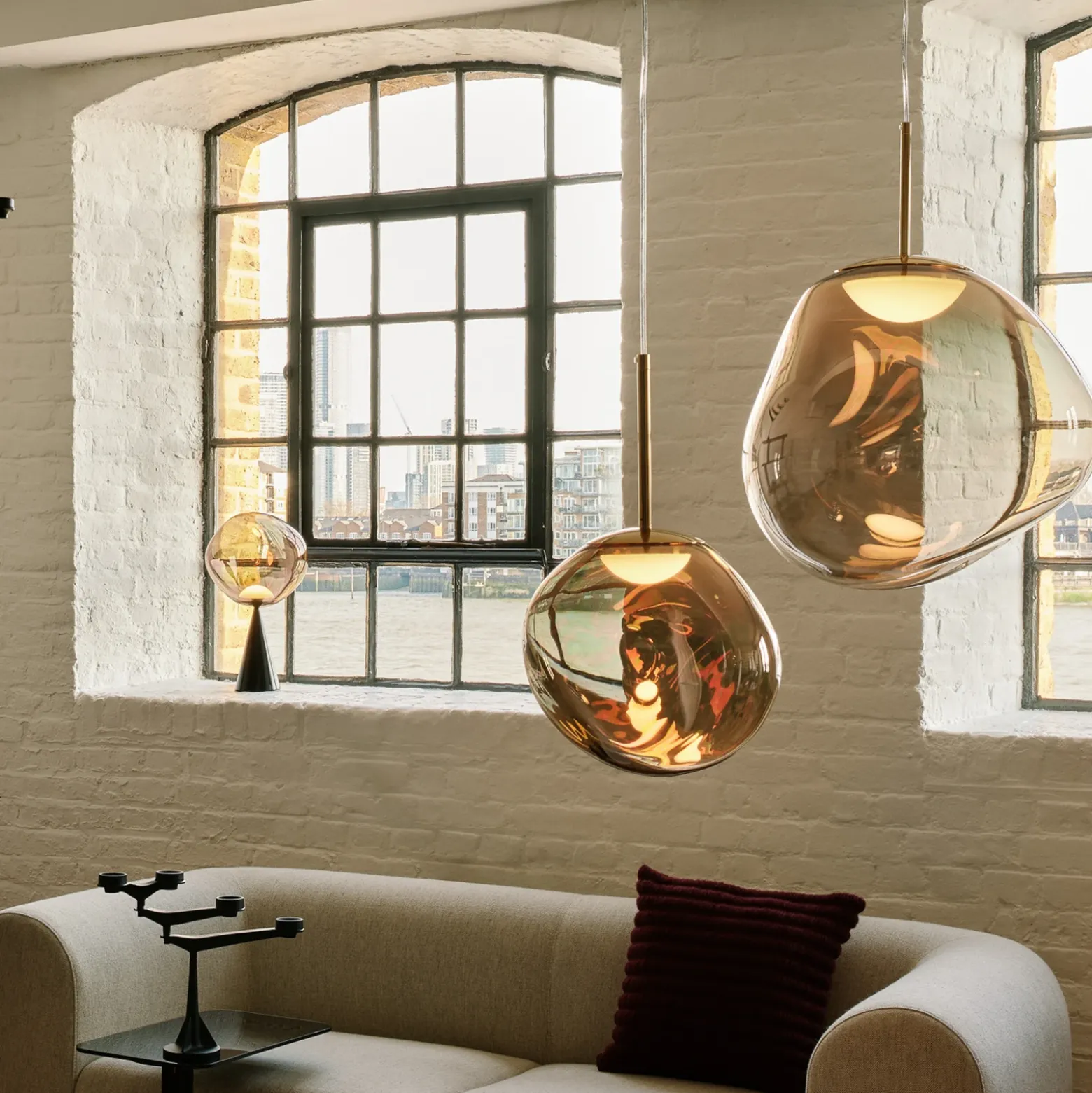 Lámpara colgante LED Melt de Tom Dixon, Ø 50 cm, color bronce