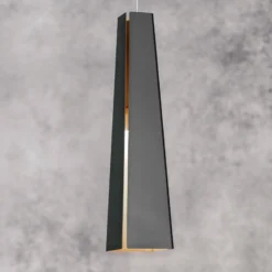 Lámpara colgante LED Pluma, negro y dorado