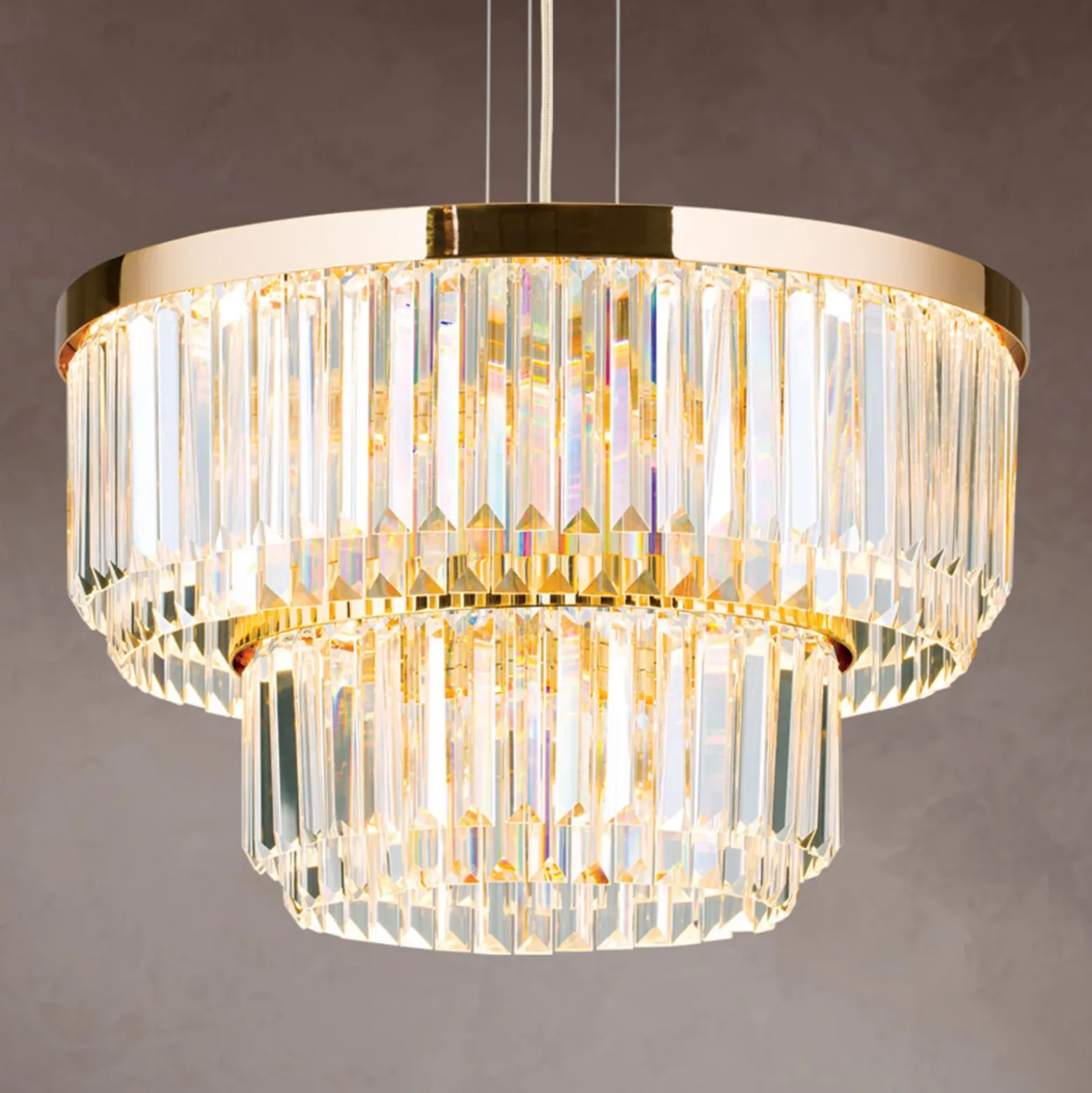 Lámpara colgante LED Prism, redondo, Ø 55 cm, oro