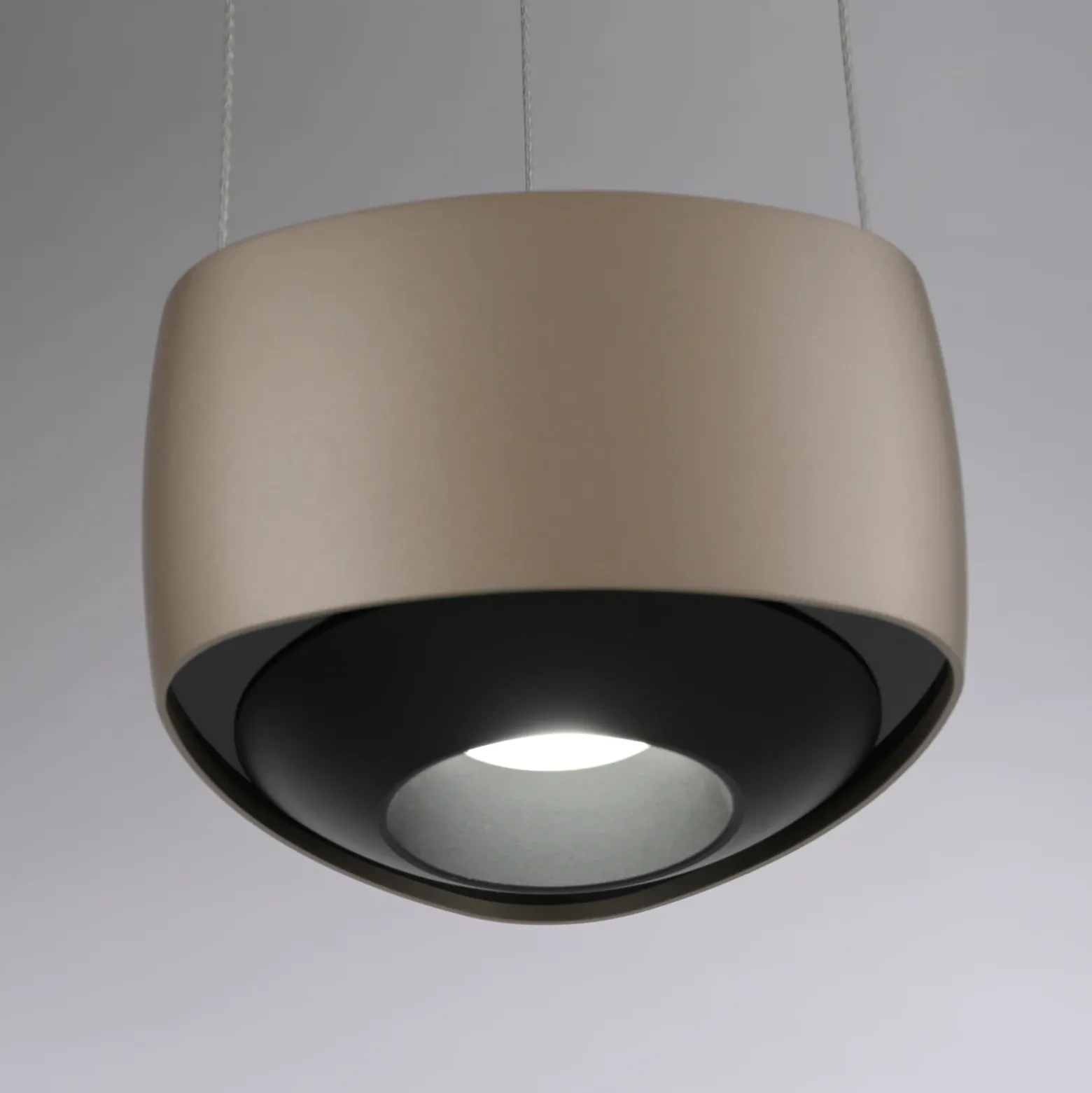 Lámpara colgante LED Q-Stretto de Paul Neuhaus, bronce, 14,5 cm