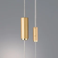 Lámpara colgante LED Quitani Tolu, longitud 139 cm, latón